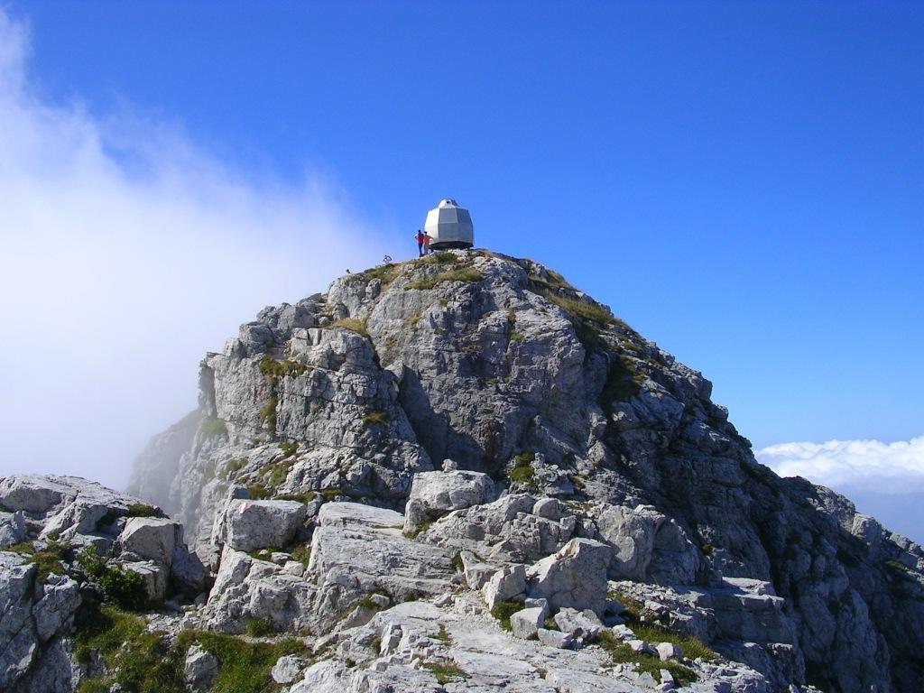 Vista del bivacco ferrraio