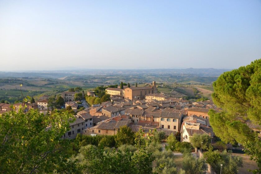 Vista panoramica di Pienza con le colline della Val d’Orcia