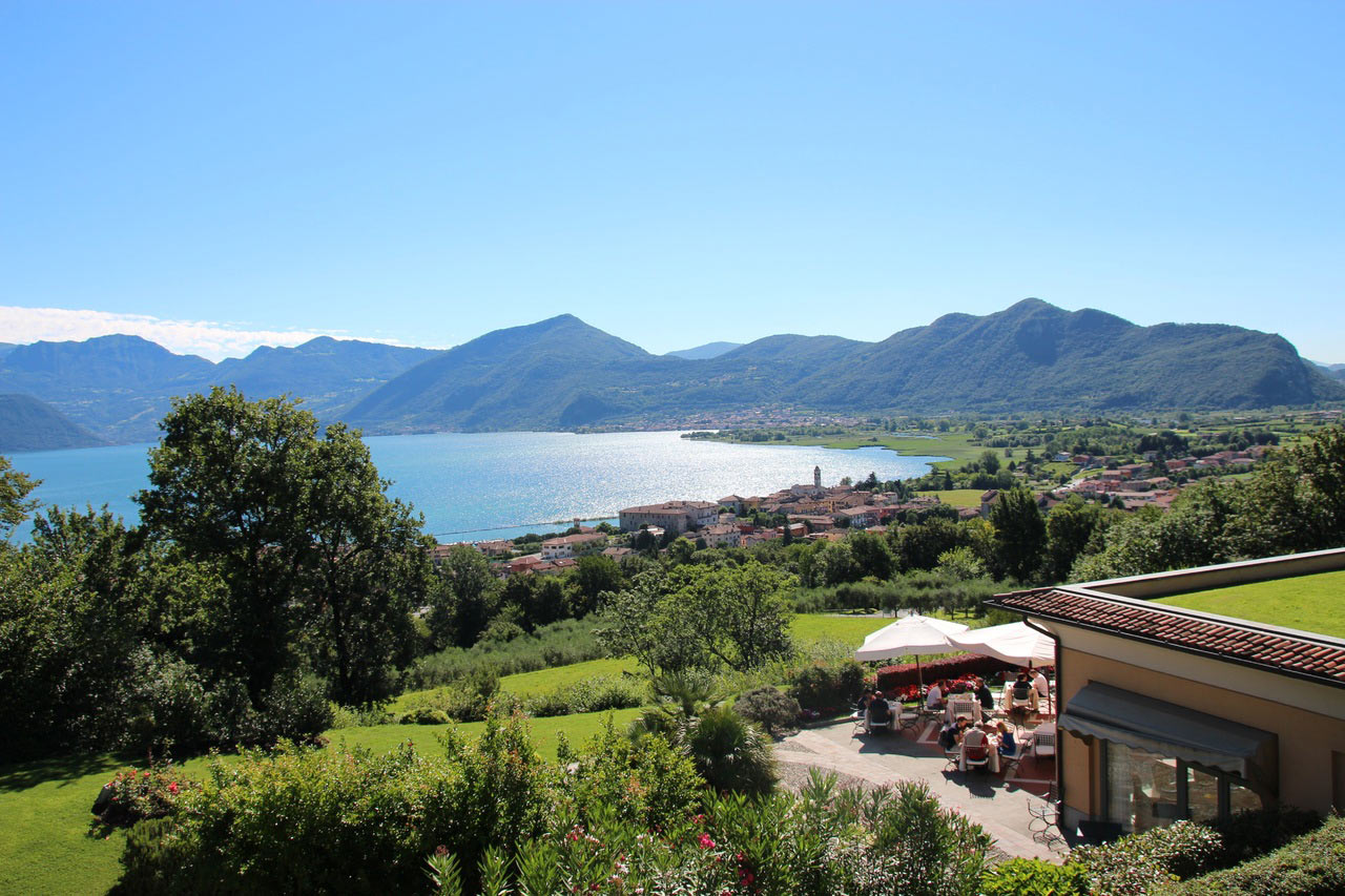 paesaggio sul lago